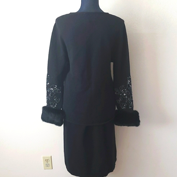 BONNIE BOERER & CO. Vintage Sequin and Beaded Fur Cuffed Sweater and Skirt - Picture 4 of 12